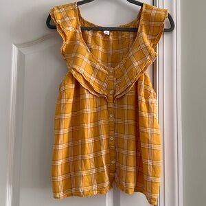 Old Navy sleeveless button down top